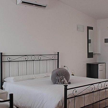 Agriturismo Pelos Ruda Eksteriør bilde